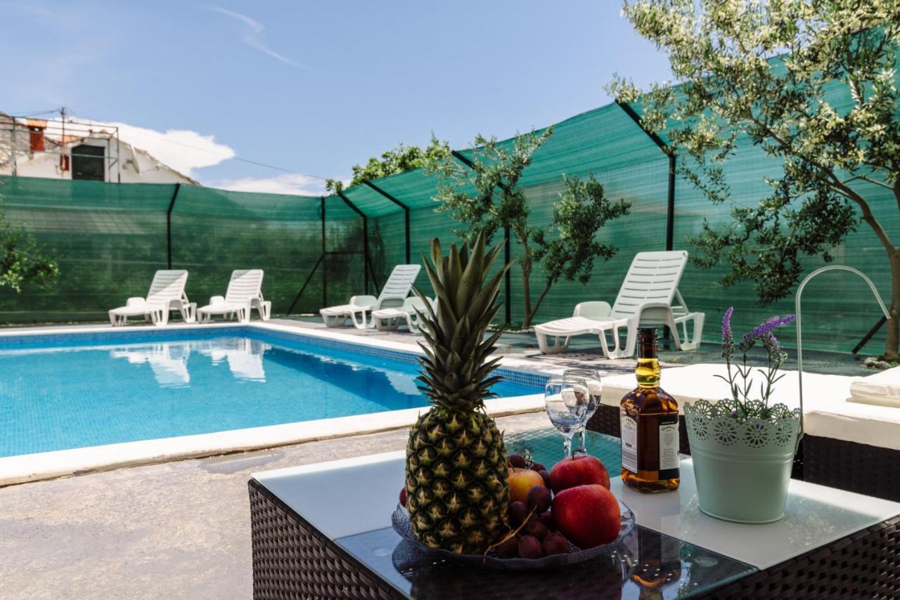Villa Bellava Трогир Екстериор снимка